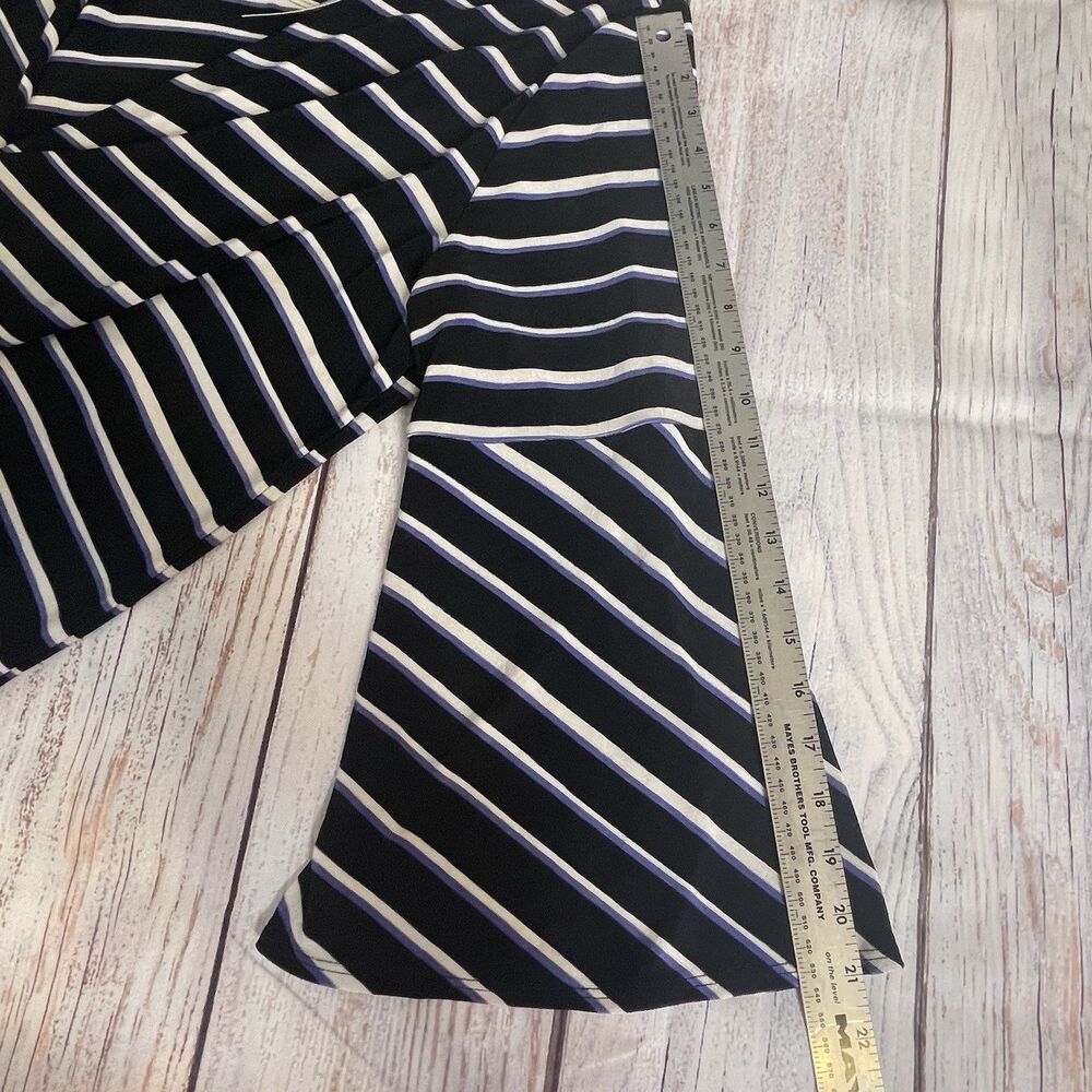 Chico's Travelers Top SZ 4 (20)Black White Striped Slinky Knit Flare Sleeve Boho - Picture 6 of 15